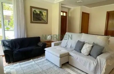 Casa com 4 quartos para alugar na Avenida dos Salmões, 731, Jurerê, Florianópolis