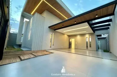 Casa de alto padrão no pioneiros -3 quartos sendo 1 suíte- espaço gourmet- piscina -sobra de quintal