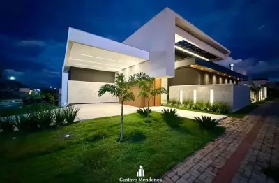 Casa térrea no resid shalom- 4 suítes sendo a master c/ closet e hidro- piscina aquecida- esquina