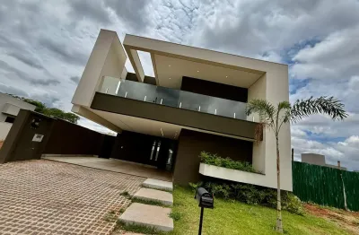 Sobrado no alpha 4- 382m² - 4 suítes amplas - piscina aquecida - espaço gourmet- aquecimento solar e muito mais