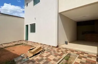 Casa com 3 quartos à venda no Jardim Europa, Sete Lagoas 