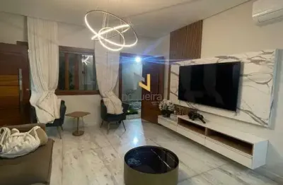 Casa incrível com acabamento de luxo, piscina, sauna e área gourmet!
