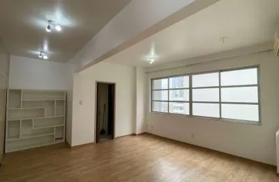 Sala comercial para alugar na Rua Anita Garibaldi, Centro, Florianópolis