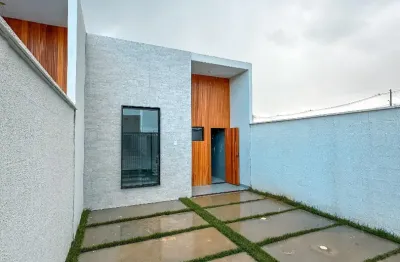 Casas com 85,35m² na mangabeira. são 3 quartos, sendo 1 suíte, com sala de estar e jantar integradas, cozinha espaçosa e um quintal privativo.