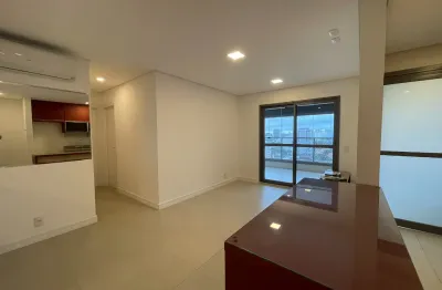 Oportunidade de locação no melhor condomínio da chácara santo antônio, com 2 suítes, 2 vagas e em andar alto!