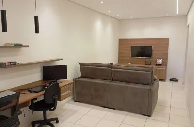 Linda casa no campos eliseos com 2 quartos sendo 1 suite