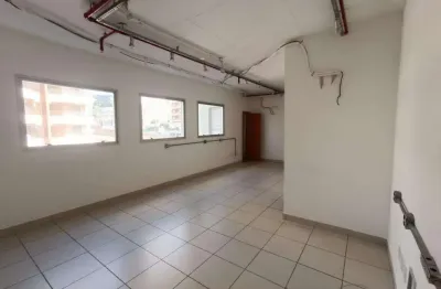 Otima sala comercial no centro empresarial jardim botanico