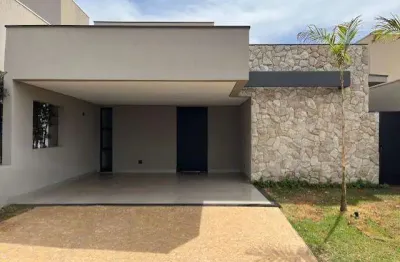 Casa com otima infraestrutura no condominio reserva imperial