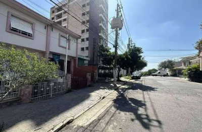 Casa comercial/residencial com 490,95 m² em localização privilegiada