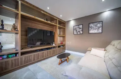 Casa aconchegante com área gourmet e localização privilegiada na granja viana