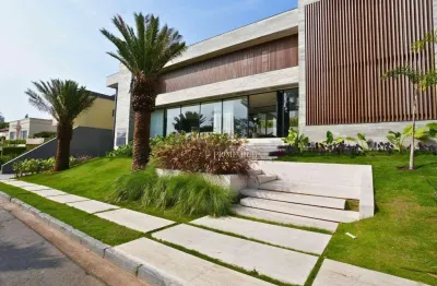 Casa impecável e sofisticada com mármore travertino e automação completa