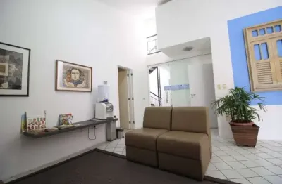 Casa reformada para residência ou comércio bairro madalena  -  recife