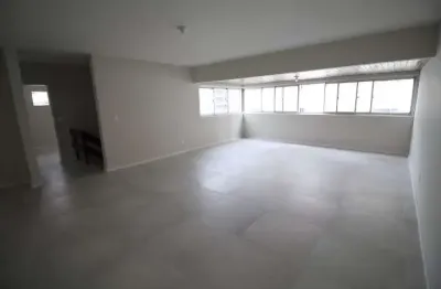 Cobertura reformada bairro espinheiro, 4 quartos, 1 suite, 2 vagas, recife