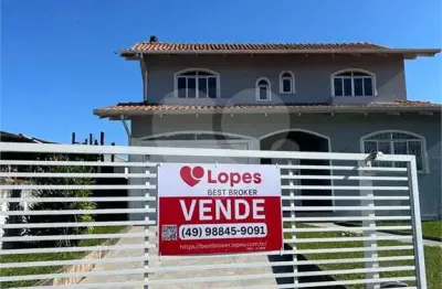 Casa com 4 quartos à venda na Primeiro De Maio, Coral, Lages