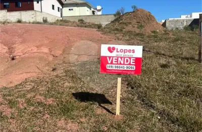 Terreno à venda na Do Guapuruvu, Boqueirão, Lages