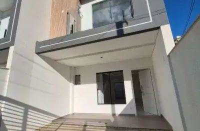 Sobrado novo alto padrão/1suíte+2dorm/2vagas/churrasqueira/3bwc/bairro bom retiro - joinville - sc
