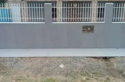 Linda casa c/piscina/3dorm/2bwc/3vagas/estudapermutaate 350mil/ubatuba sã francisco do sul sc