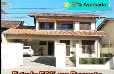 Belo sobrado 100% averbado/202m2/2suítes+2dorm/4vagas/360m2 terreno/bairro bucarein.joinville.sc