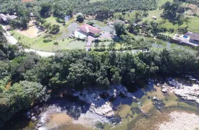 Maravilhoso sítio em garuva-sc,2casas,lagoas c/peixes,nascentes,piscina,fácil acesso.