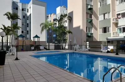 Lindo apartamento com 03 dormitórios no bairro jardim atlântico em florianópolis.