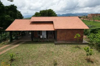 Vendo casa no bairro vereda sertãozinho em miguel pereira - rj
