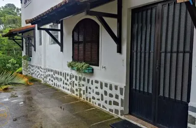 Vendo apartamento no bairro conceição em miguel pereira - rj.