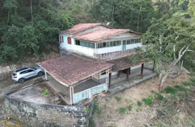 Vendo casa no bairro governador portela em  miguel pereira - rj