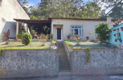 Vendo casa no bairro governador portela em miguel pereira - rj