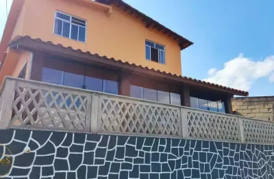 Vendo casa no bairro recanto dos eucaliptos em paty do alferes - rj.