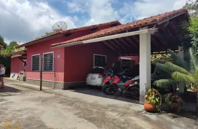 Vendo casa no bairro village de são roque em miguel pereira - rj