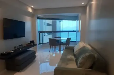 Flat beira mar, mobiliado, pronto pra morar na avenida boa viagem, melhor trecho de praia.