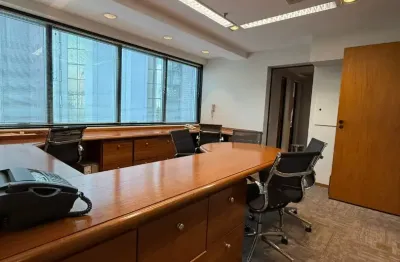 Sala comercial  são paulo / sp  bairro brooklin paulista, 2 banheiros, 3 vagas de garagem, mobiliado, área total 146,00 m²