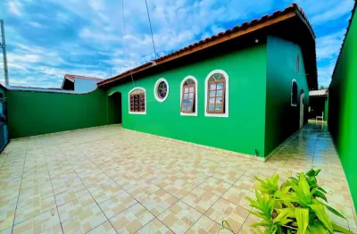 Casas 3 e 4 Quartos para Venda em Mongaguá, Vila Anhanguera, 3 dormitórios, 2 suítes, 4 banheiros, 3 vagas