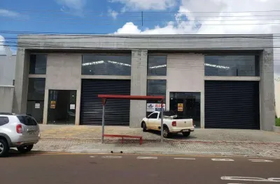 Barracão novo com localização privilegiada – 290 m² na av. roberto koch, jd aragarça - r$ 7.400/mês