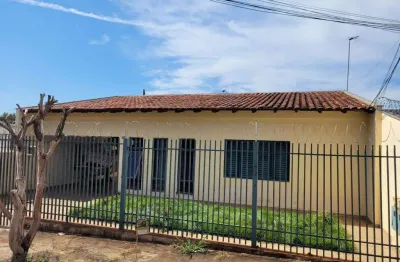 Casa com 3 quartos à venda no Brasília, Londrina 