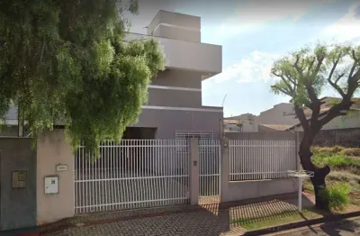 Casa com 4 dormitórios à venda, por r$ 1.000.000 266 m²  - coliseu - londrina/pr