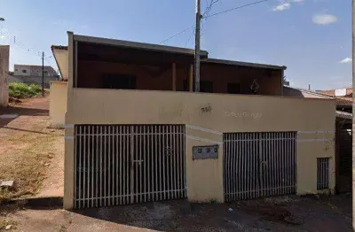 Casa com 6 quartos à venda no Coliseu, Londrina 