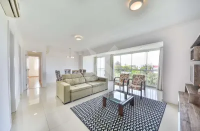 Apartamento com 3 quartos para alugar na rua doutor joão satt, 25, jardim europa, porto alegre por r$ 9.200