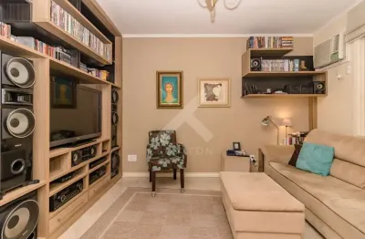 Casa com 3 quartos à venda na rua general couto de magalhães, 538, higienópolis, porto alegre por r$ 1.250.000