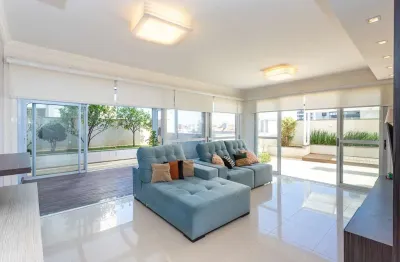 Apartamento com 3 quartos para alugar na rua faria santos, 395, petrópolis, porto alegre por r$ 5.200