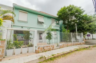 Casa com 3 quartos à venda na rua xavier ferreira, 113, moinhos de vento, porto alegre por r$ 1.000.000