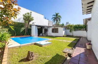 Casa comercial à venda na rua joão paetzel, 821, vila jardim, porto alegre por r$ 1.590.000