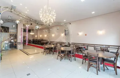 Casa comercial à venda na avenida saturnino de brito, 425, vila jardim, porto alegre por r$ 3.000.000