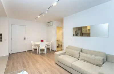 Apartamento com 2 quartos para alugar na rua silva jardim, 785, auxiliadora, porto alegre por r$ 7.700