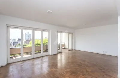 Apartamento com 3 quartos à venda na rua marquês do pombal, 93, moinhos de vento, porto alegre por r$ 1.150.000