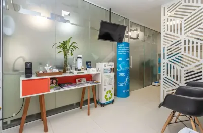 Sala comercial à venda na rua eudoro berlink, 646, auxiliadora, porto alegre por r$ 398.000