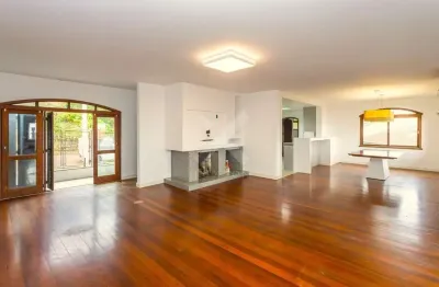 Casa com 5 quartos para alugar na rua professor xavier simões, 467, tristeza, porto alegre por r$ 10.000
