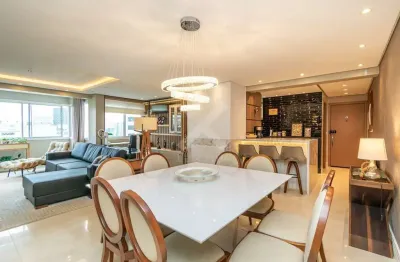 Apartamento com 3 quartos à venda na rua araruama, 805, vila jardim, porto alegre por r$ 1.990.000