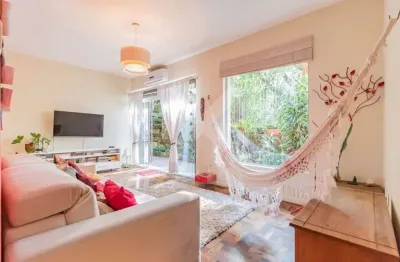 Apartamento com 3 quartos para alugar na rua marquês do pombal, 55, moinhos de vento, porto alegre por r$ 5.500
