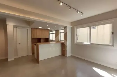 Apartamento com 2 quartos à venda na rua carazinho, 537, petrópolis, porto alegre por r$ 515.000